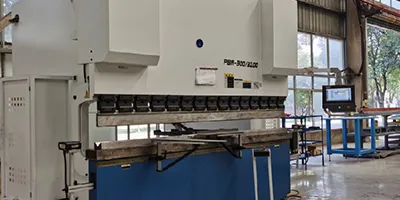 ماكينة الثني سي إن سي CNC